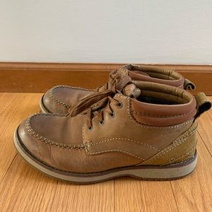 Clarks men boots - Size 9 - Like new condition
